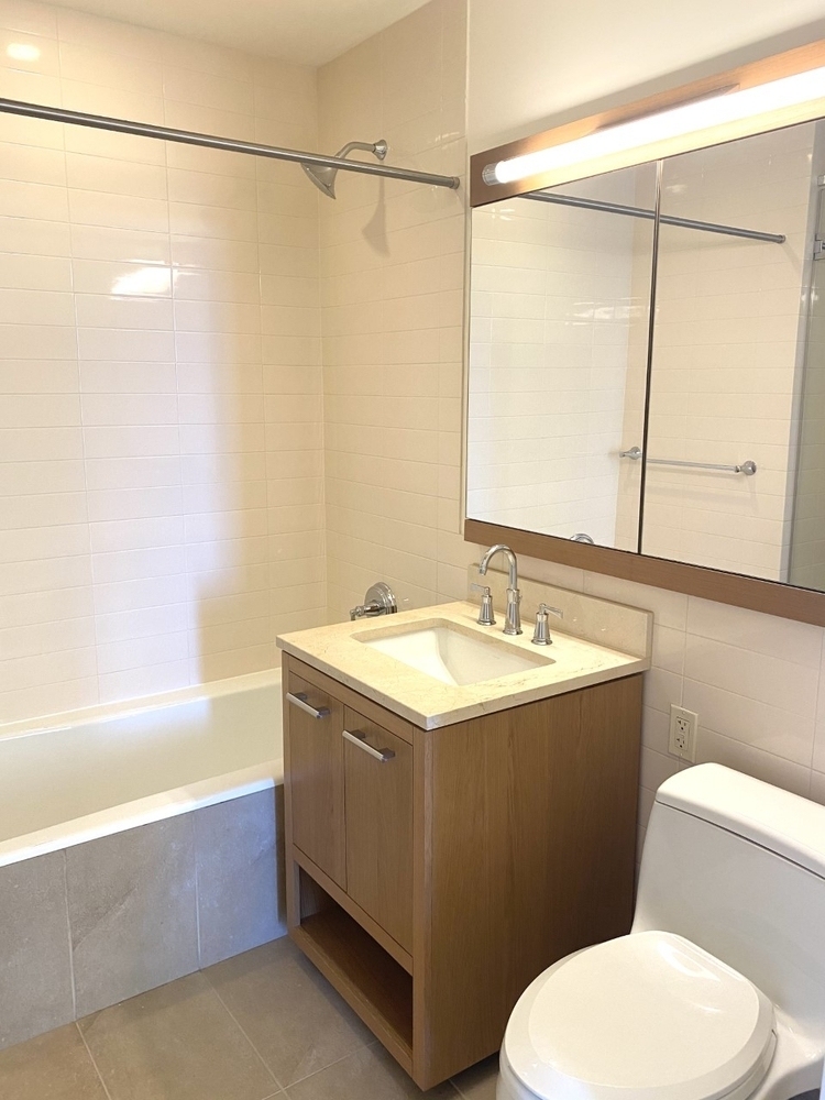 400 West 63 St - Photo 13