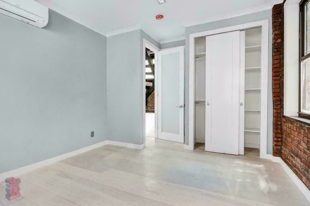 213 East 26 St - Photo 16