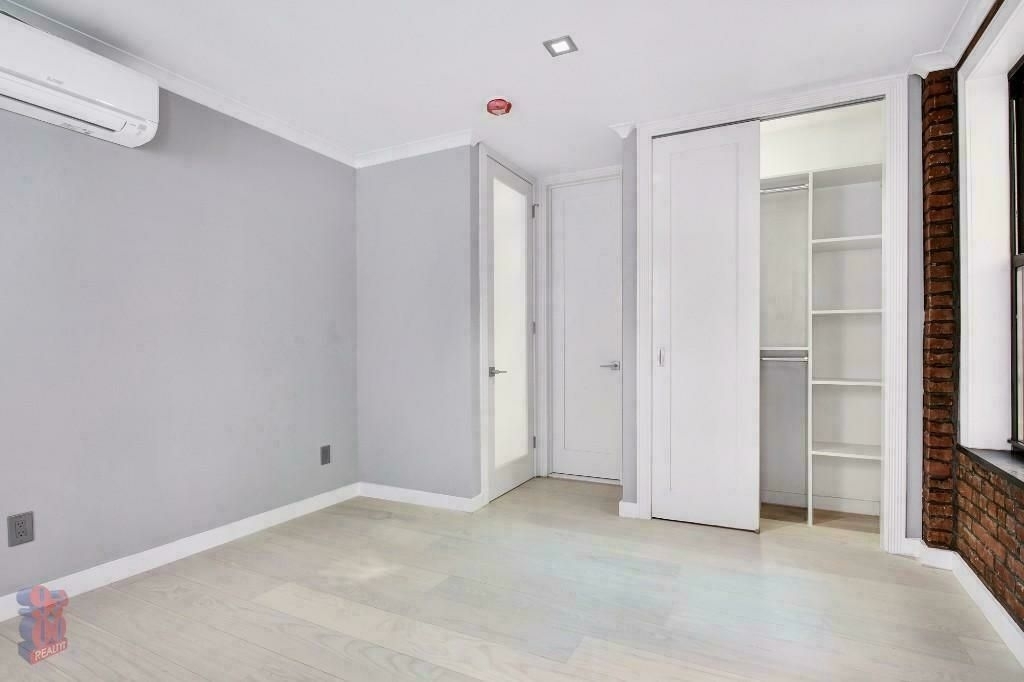 213 East 26 St - Photo 15