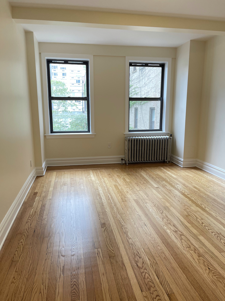 210 East 68th Street - Photo 10