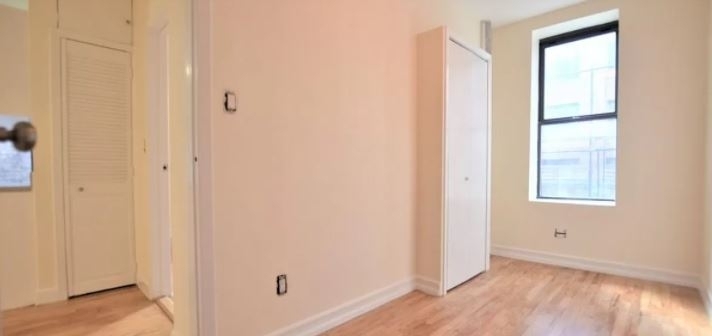 516 East 80th Street - Photo 2