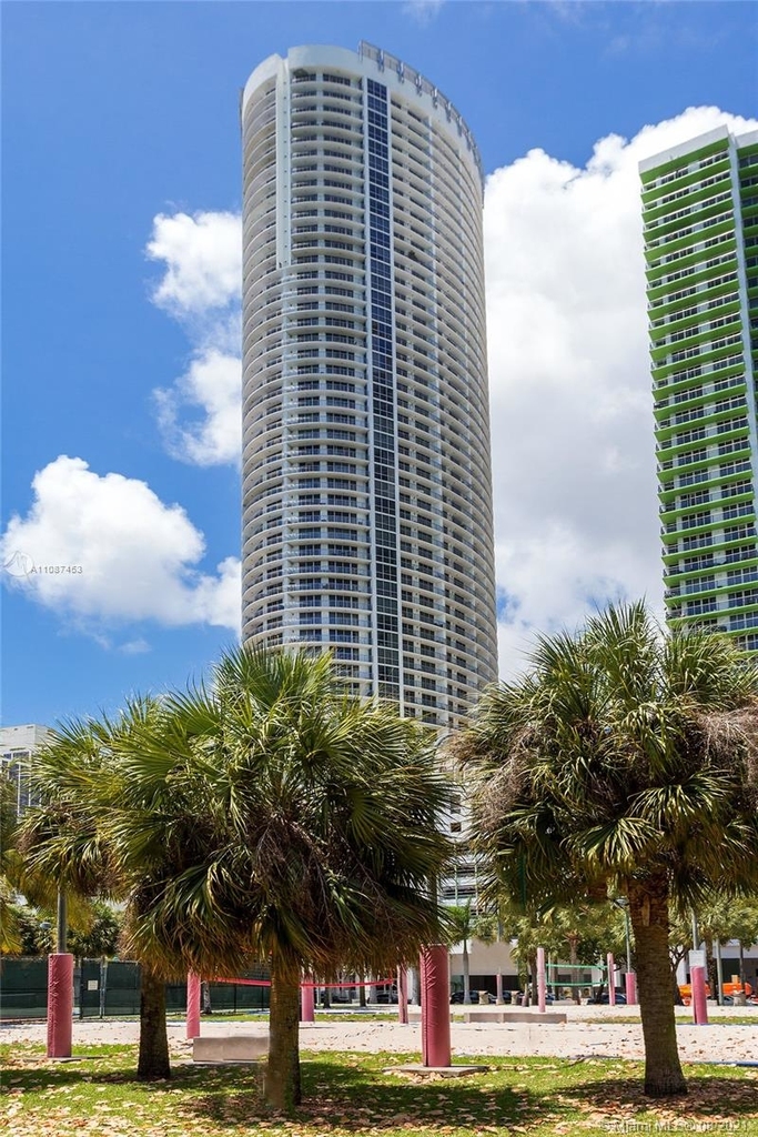 1750 N Bayshore Dr - Photo 15