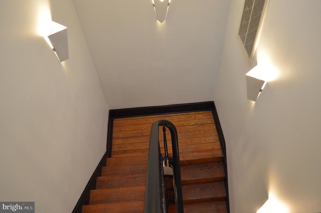 839 Hollins Street - Photo 22