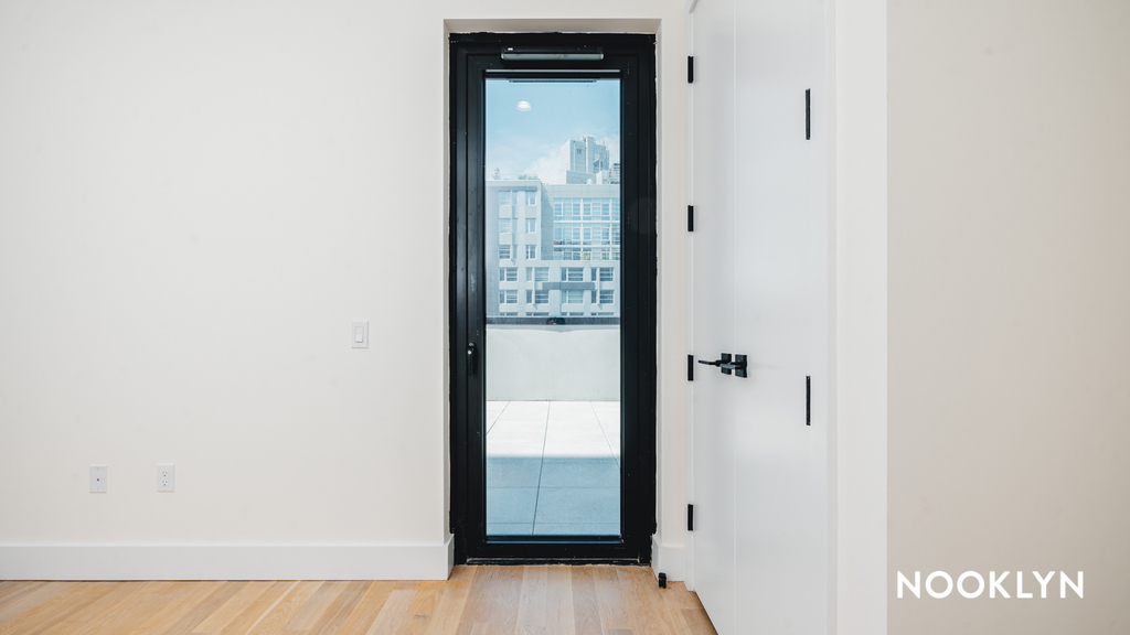 260 Gold Street - Photo 1