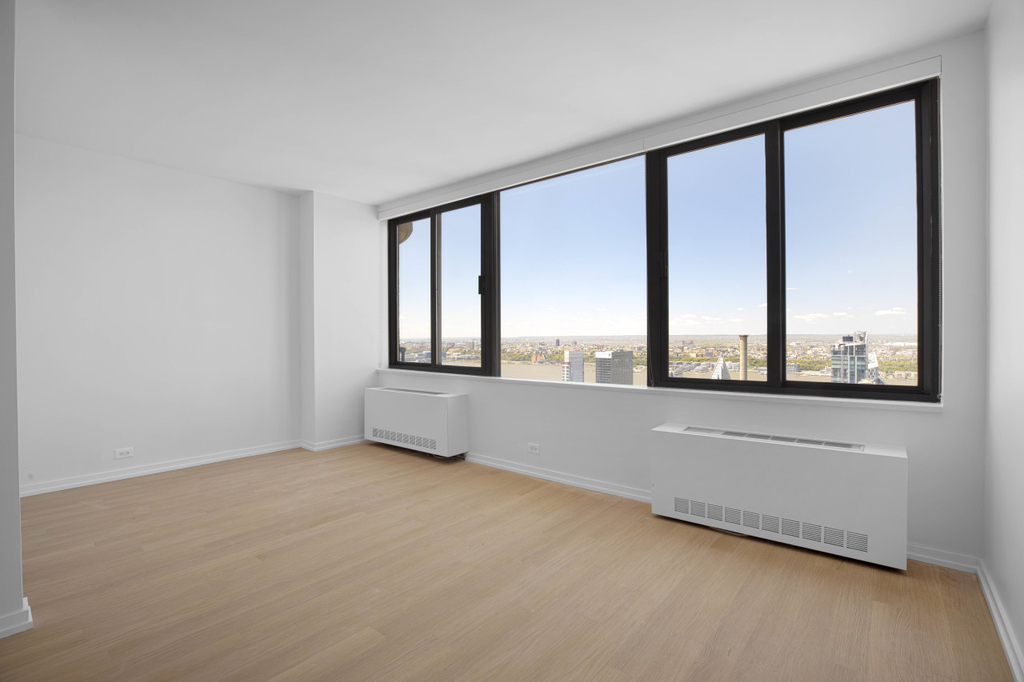 124 West 60th Street - Photo 1