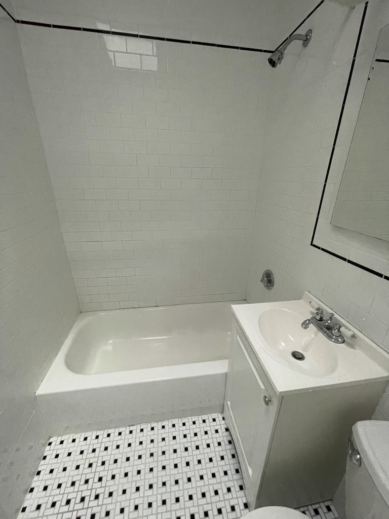 117 East 89th Street - Photo 5