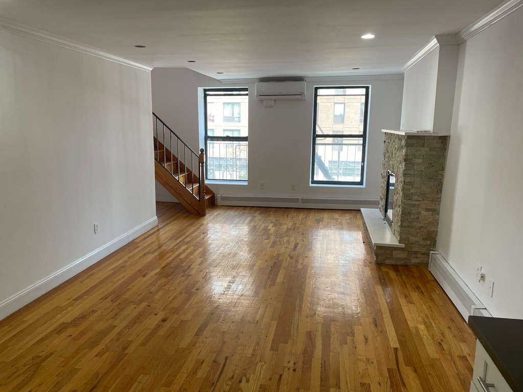 556 4th Avenue - Photo 14