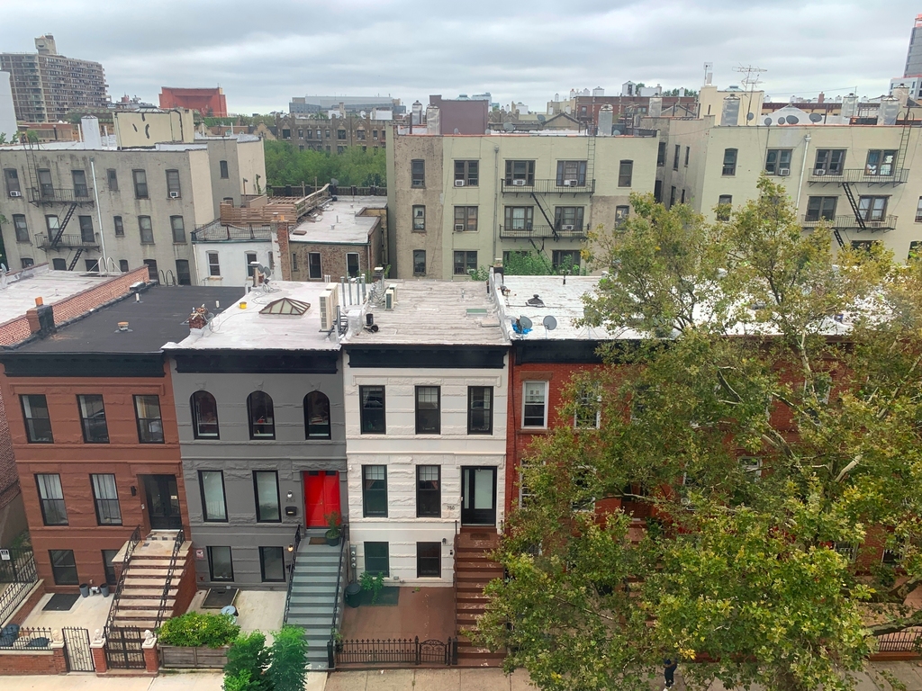 Lincoln Place/Western Crown Heights - Photo 1