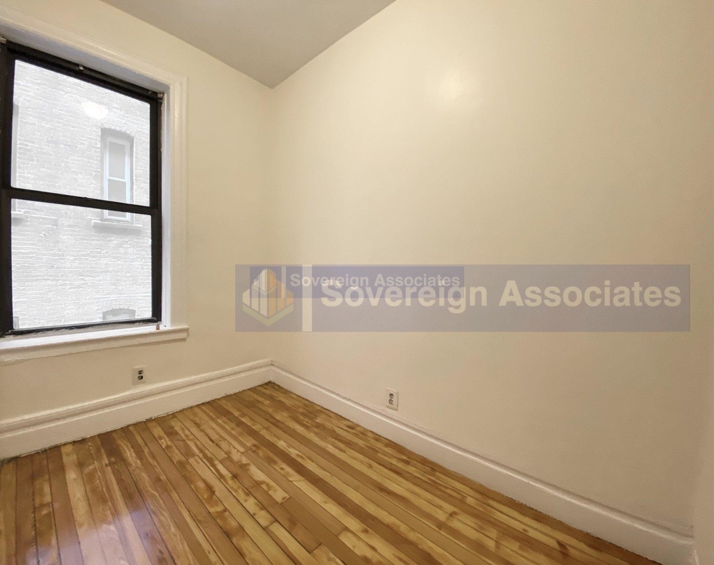 122 La Salle Street - Photo 10