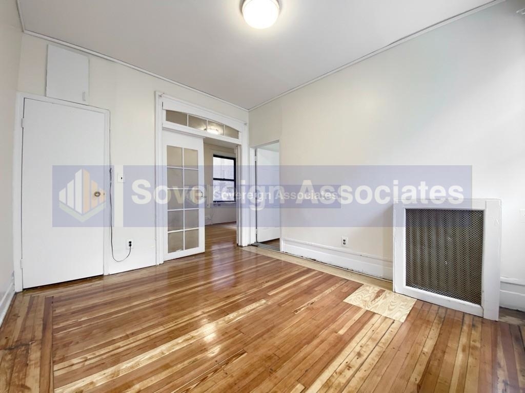 122 La Salle Street - Photo 4