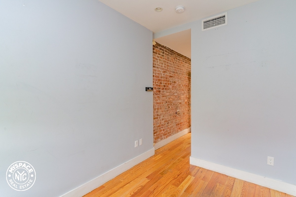 934 Lafayette Avenue - Photo 4