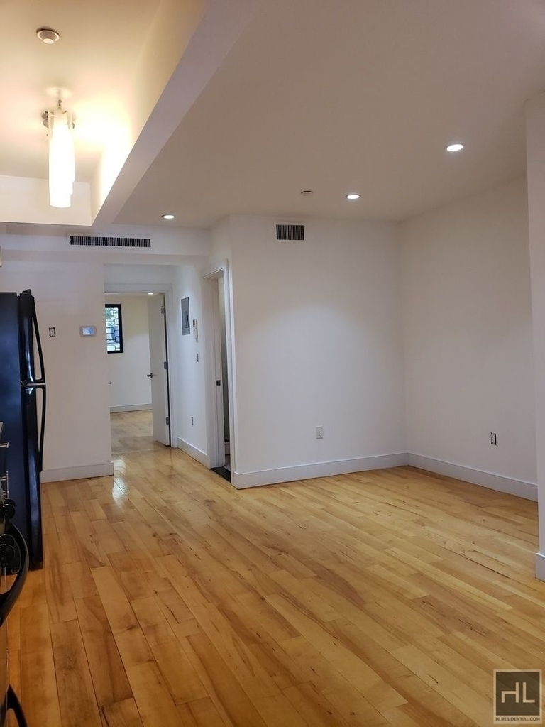 578 Lafayette Avenue - Photo 18