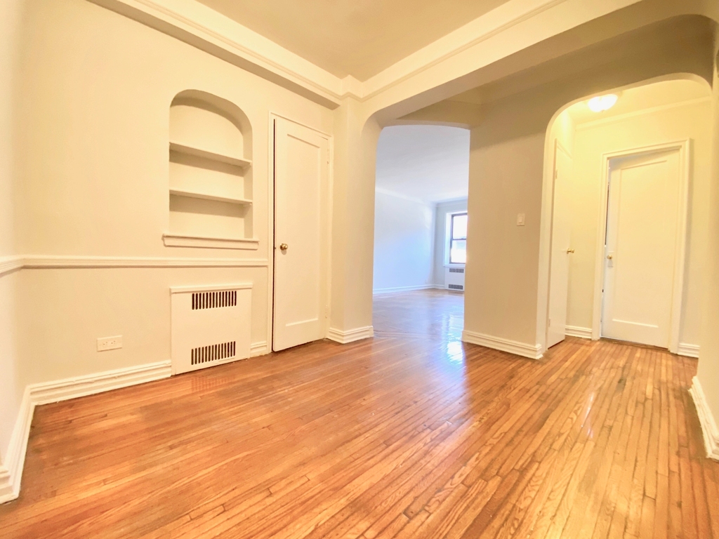 1550 East 13th Street - Photo 1