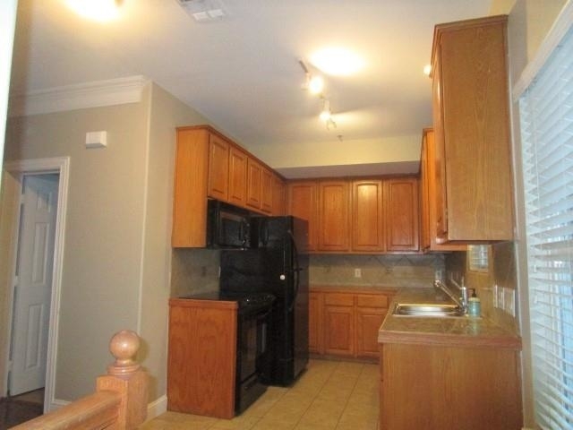 5803 Hudson Street - Photo 3