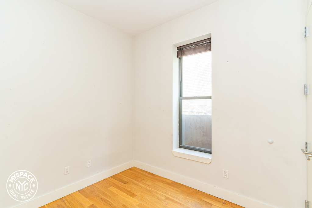 474 Lafayette Avenue - Photo 3