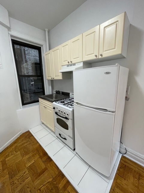 109 East 88th Street - Photo 3