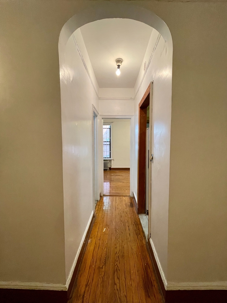 215 West 80th Street - Photo 4