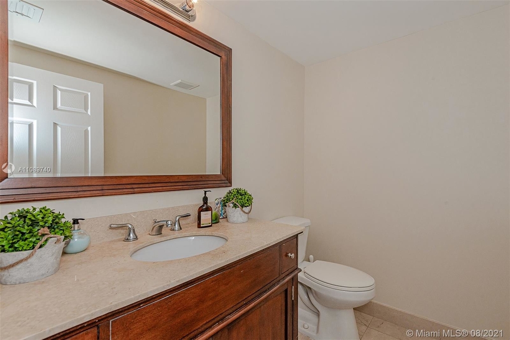 7470 Nw 115th Ct - Photo 10