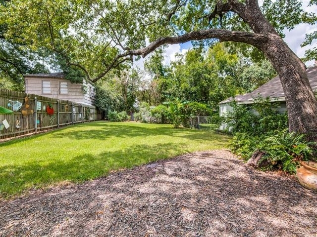 424 N Pecan Street - Photo 15