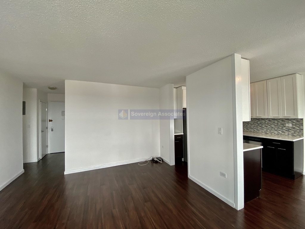 150 West 225th Street - Photo 8