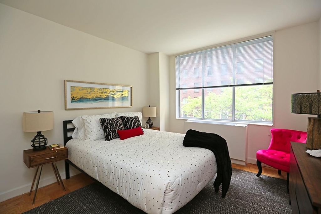 333 East 56th Street - Photo 3