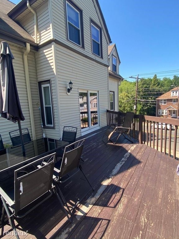 55 Beach St - Photo 10