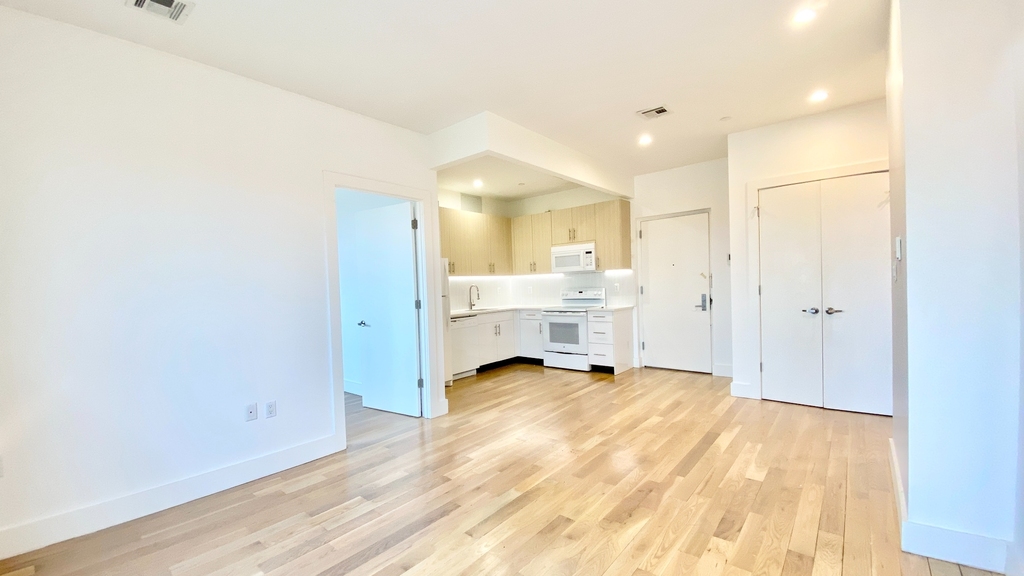 818 Lexington Avenue - Photo 1