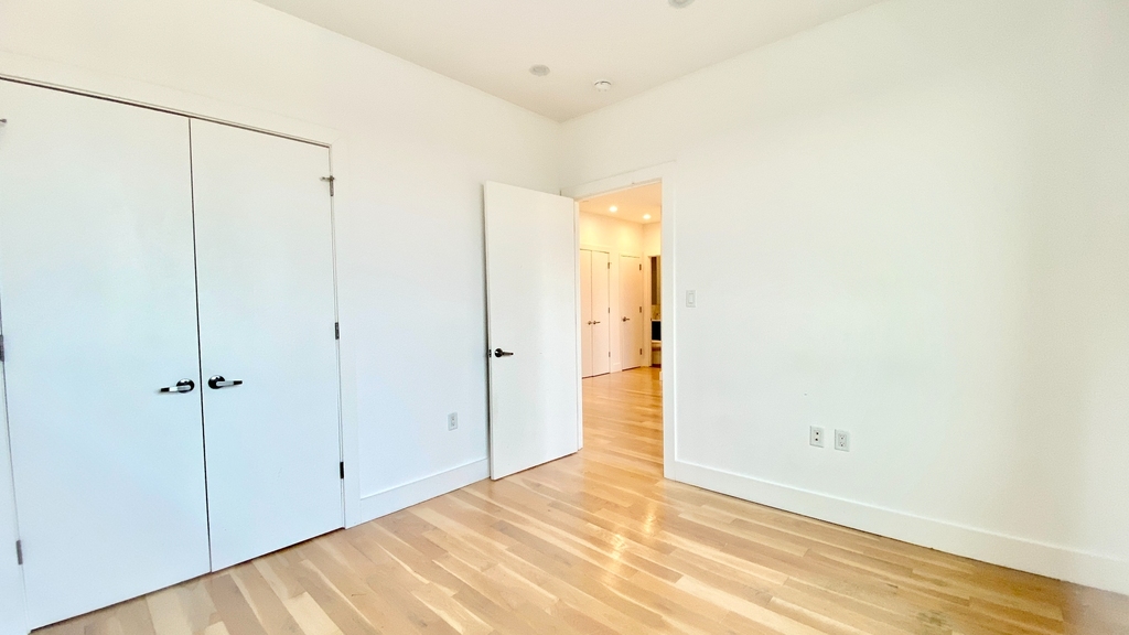 818 Lexington Avenue - Photo 4