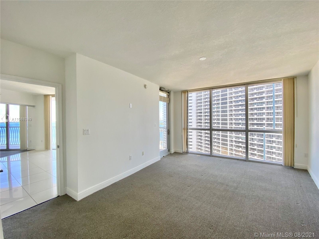 1750 N Bayshore Dr - Photo 11