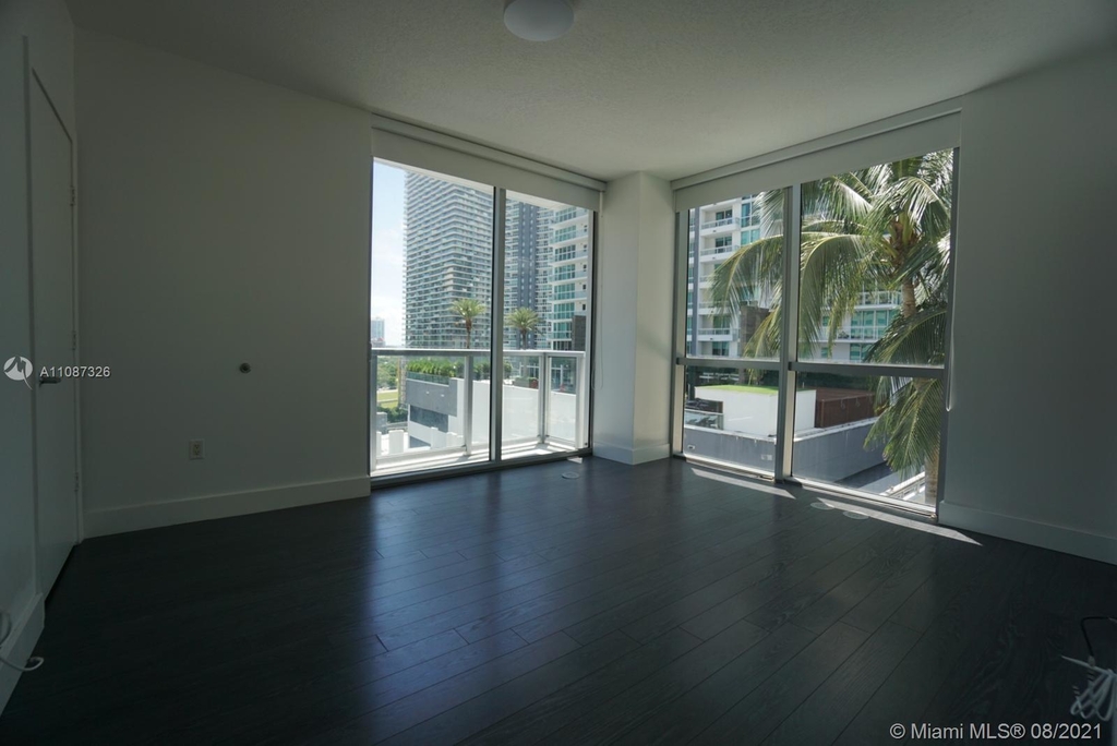 1060 Brickell Ave - Photo 10