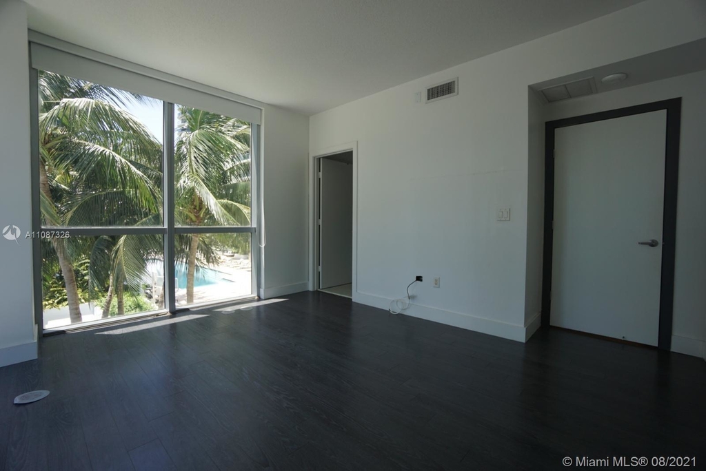 1060 Brickell Ave - Photo 12