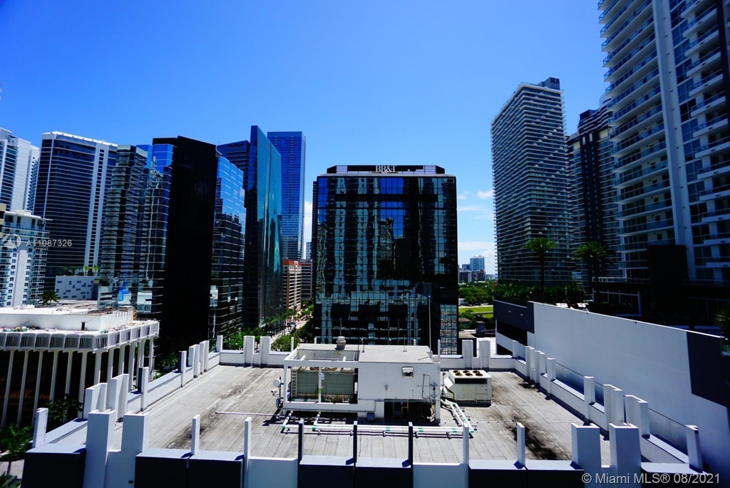 1060 Brickell Ave - Photo 7