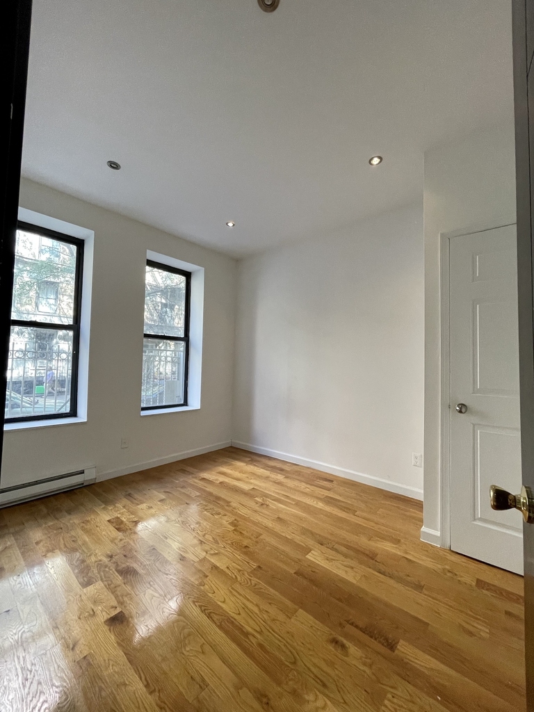 8 West 108th Street - Photo 6