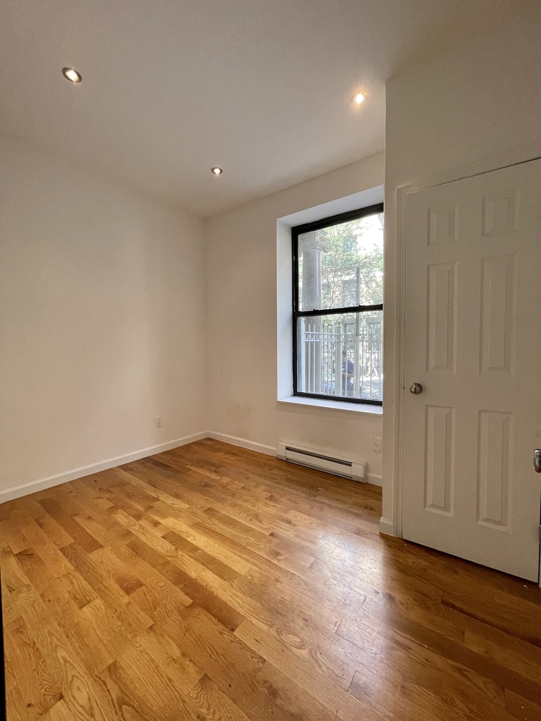 8 West 108th Street - Photo 7