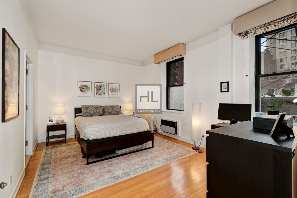 7 Gramercy Park West - Photo 9