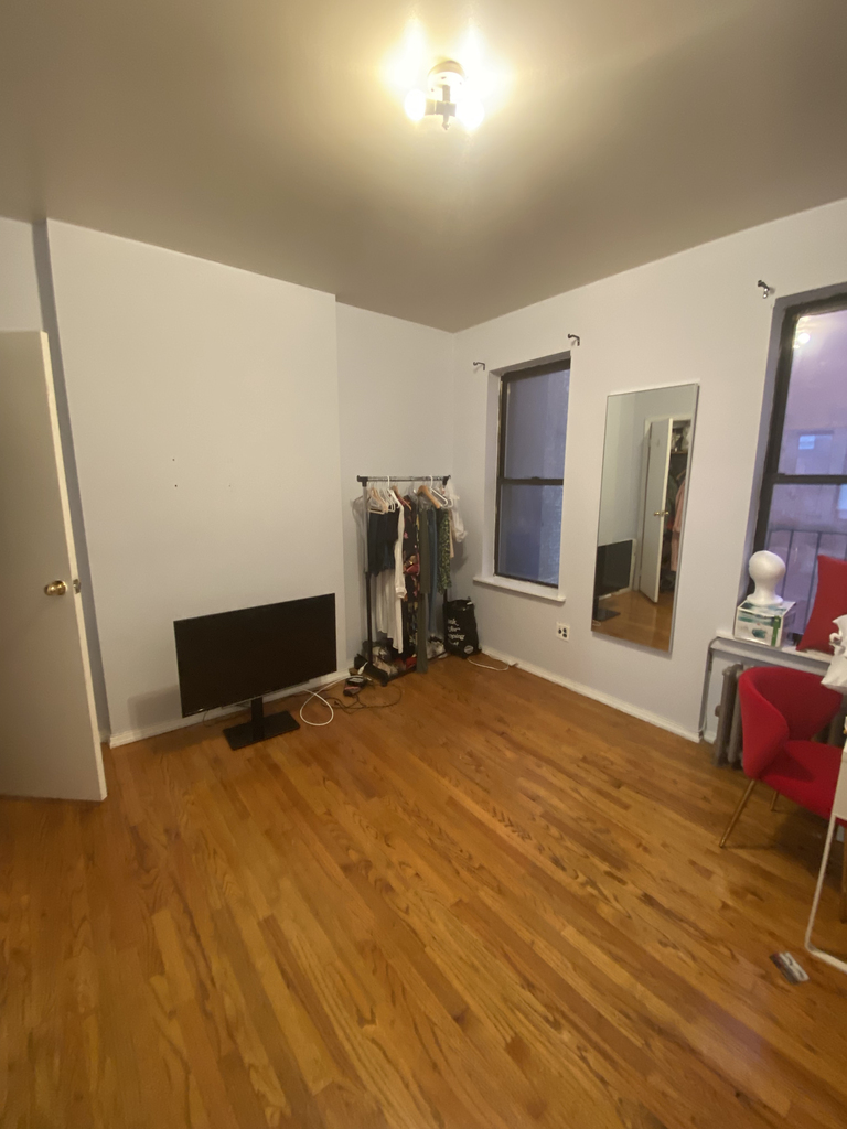 536 9th Avenue - Photo 4