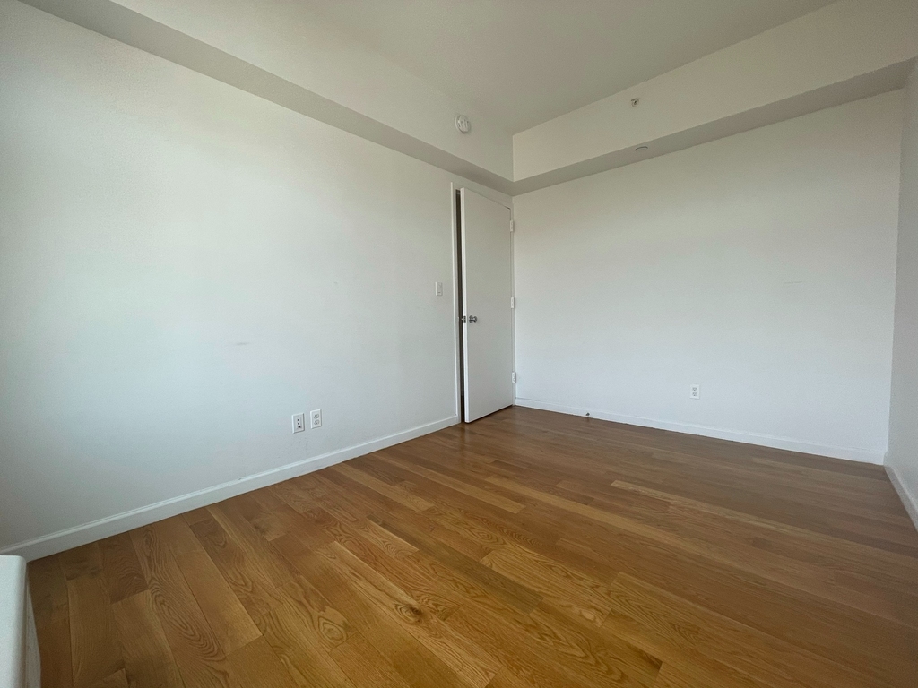 618 Bushwick Avenue - Photo 3