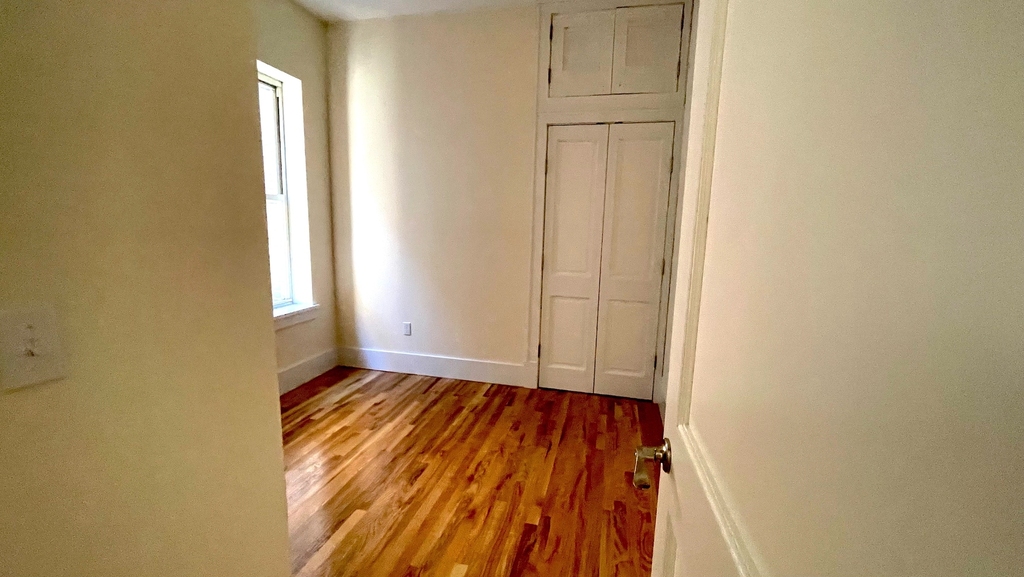 Brand new 1 bed for rent in  West 92nd Street - Photo 1