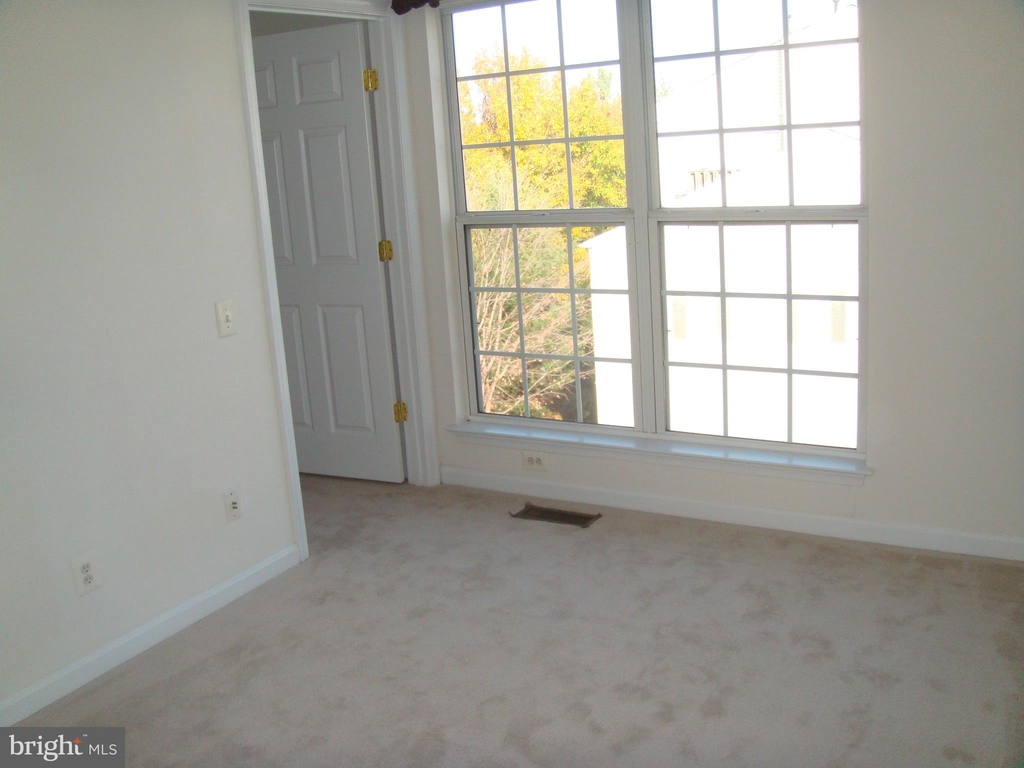 2295 Village Crossing Road - Photo 6