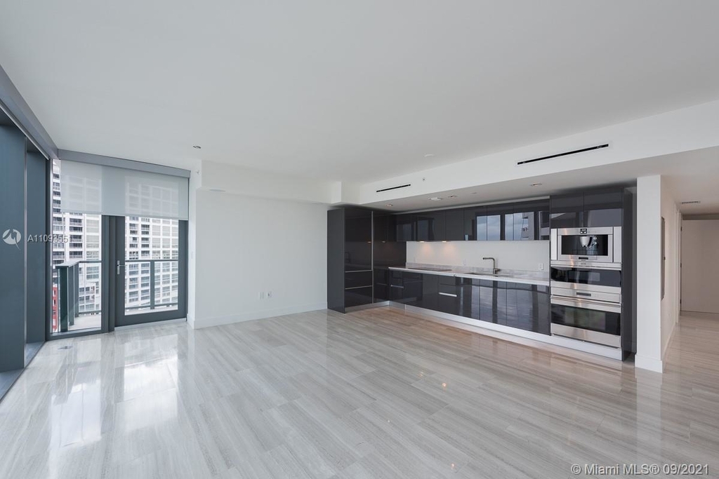 1451 Brickell Ave - Photo 4