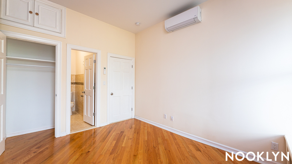 618 Bainbridge Street - Photo 1