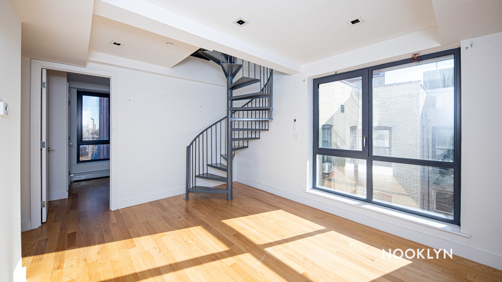 39 East 21st Street - Photo 15