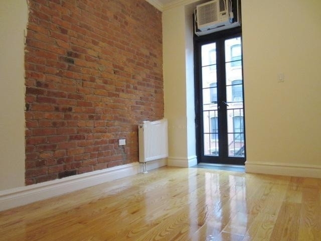 89 Clinton Street - Photo 1