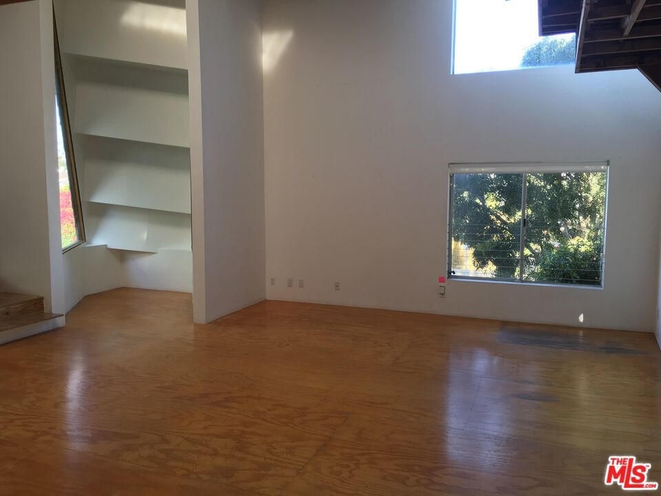 326 Indiana Ave - Photo 9