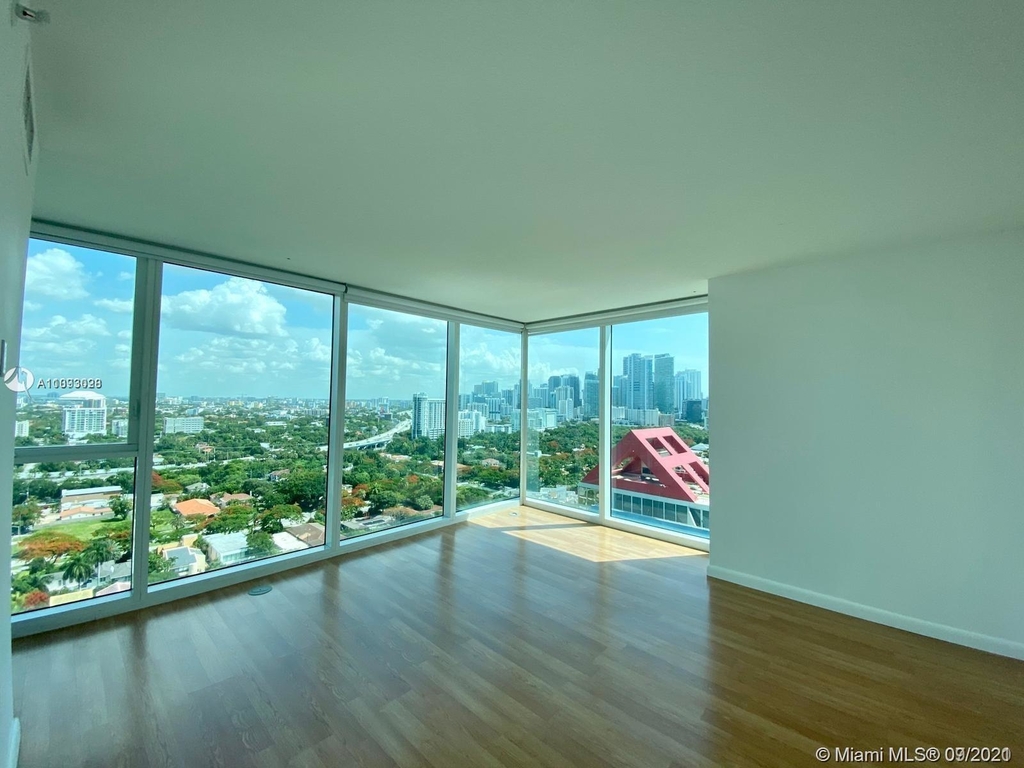 2101 Brickell Ave - Photo 3