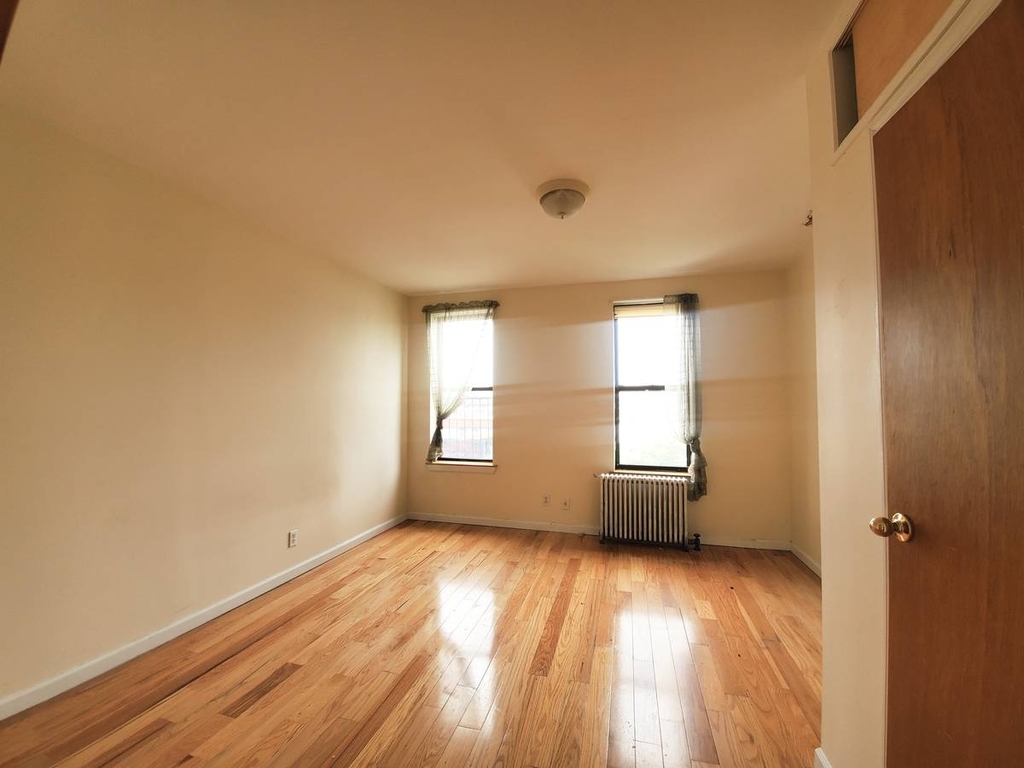 124 29th Street - Photo 1