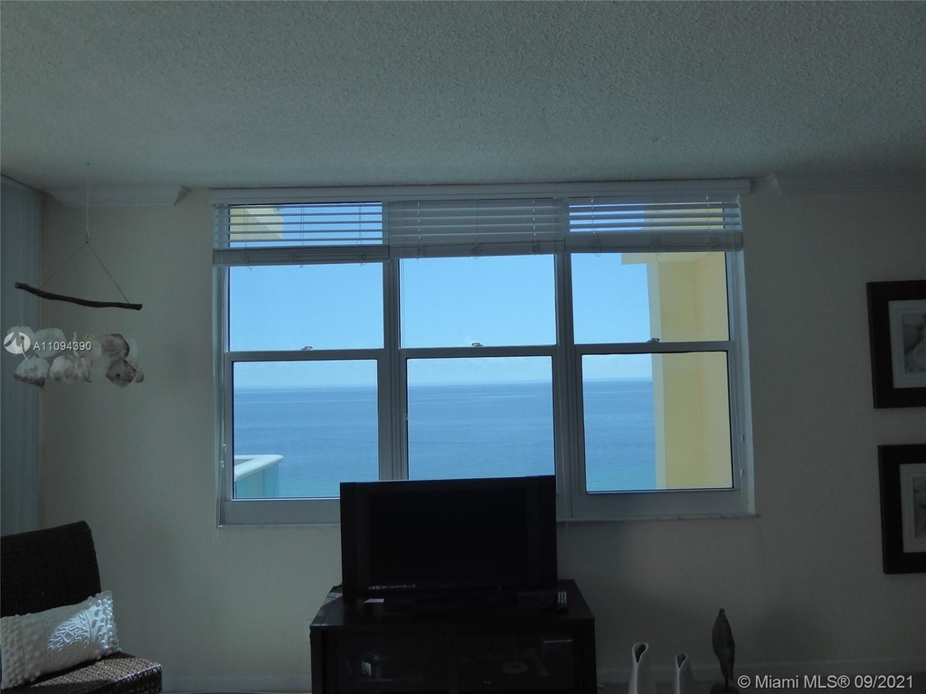 2501 S Ocean Dr - Photo 32