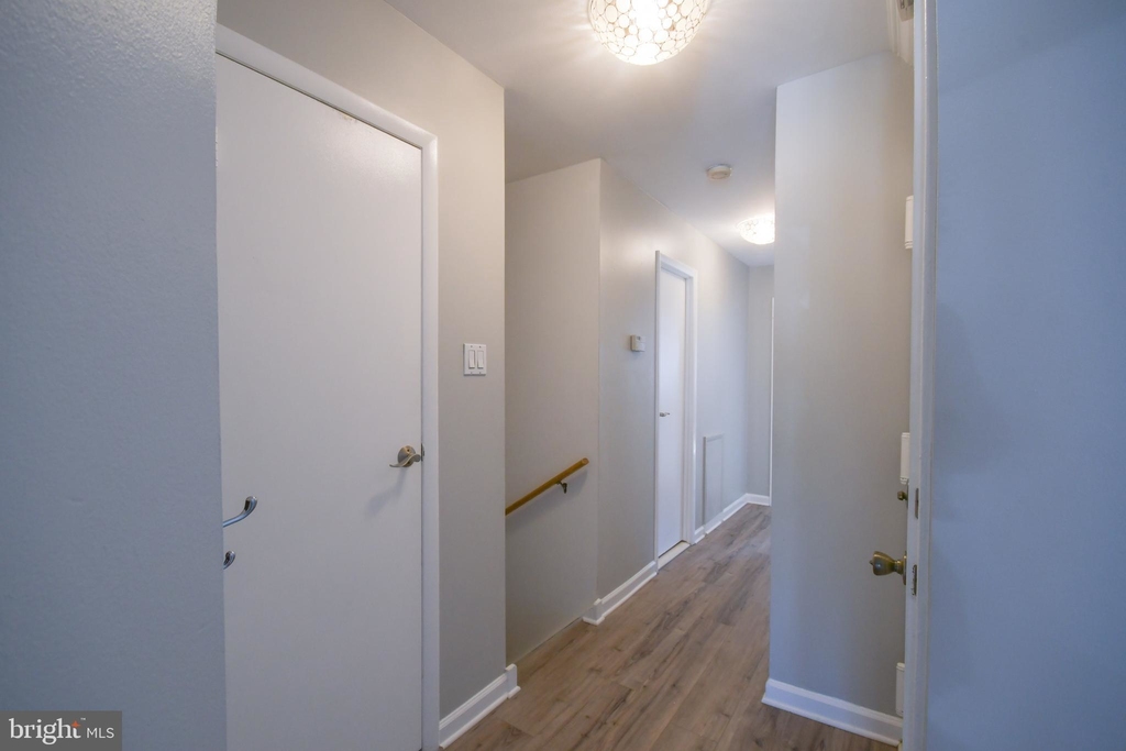 9555 James Street - Photo 28