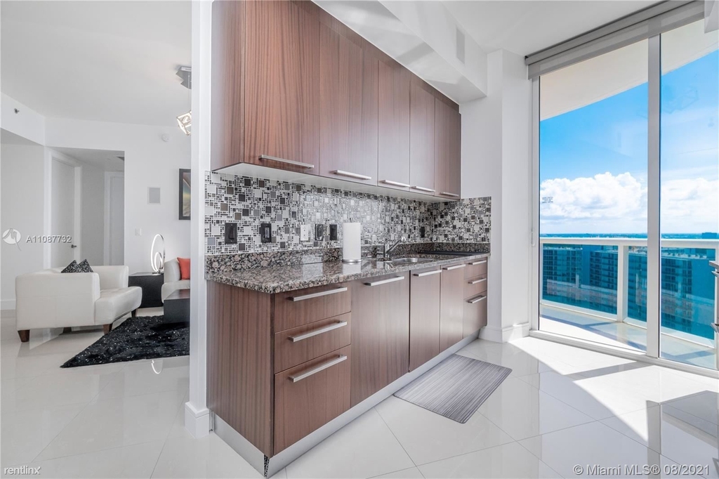 15811 Collins Ave - Photo 6