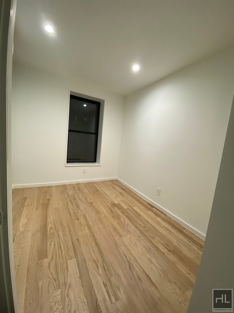 1610 Nostrand Avenue - Photo 2